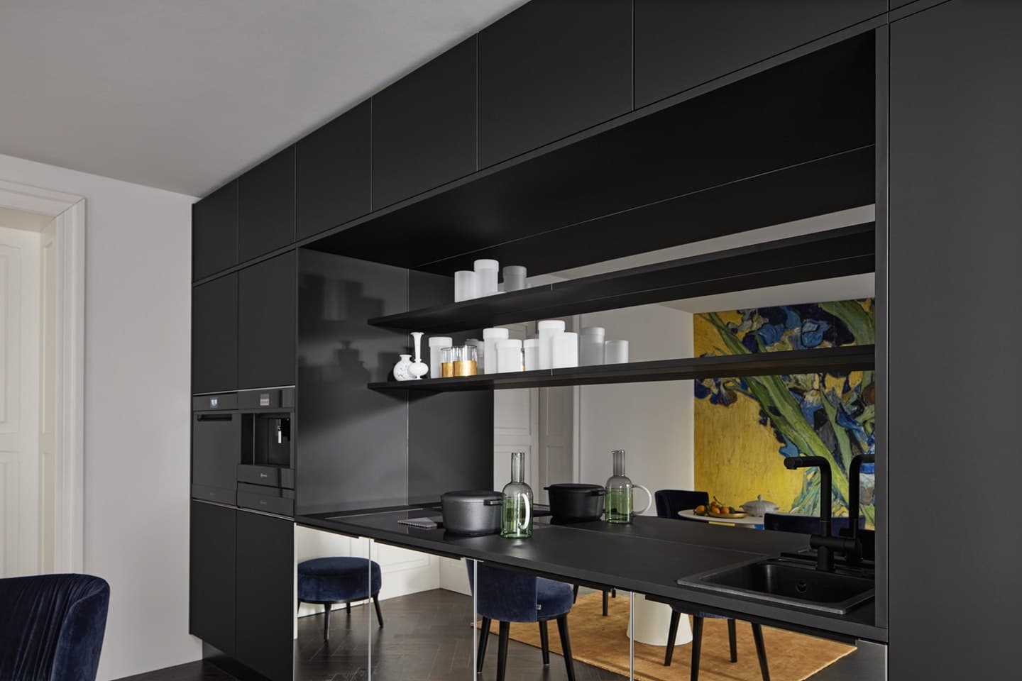 KUNSTVOLLE INSZENIERUNG