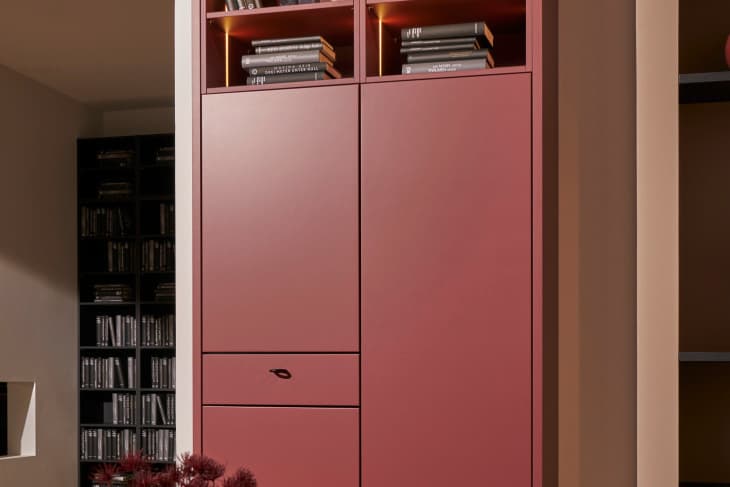 Ein farbliches Zusammenspiel aus Rot und Schwarz