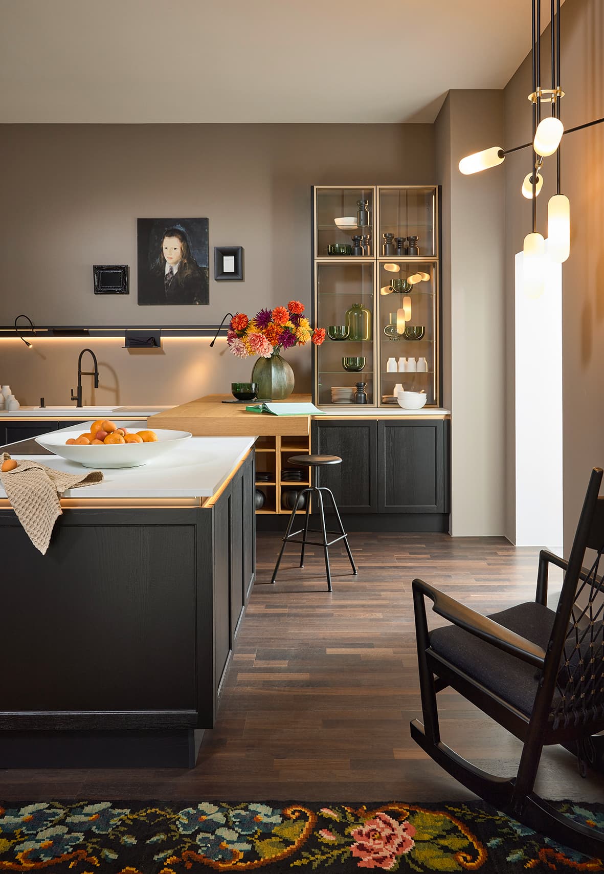 Elegante Planung bei Lugano Lack in schwarz