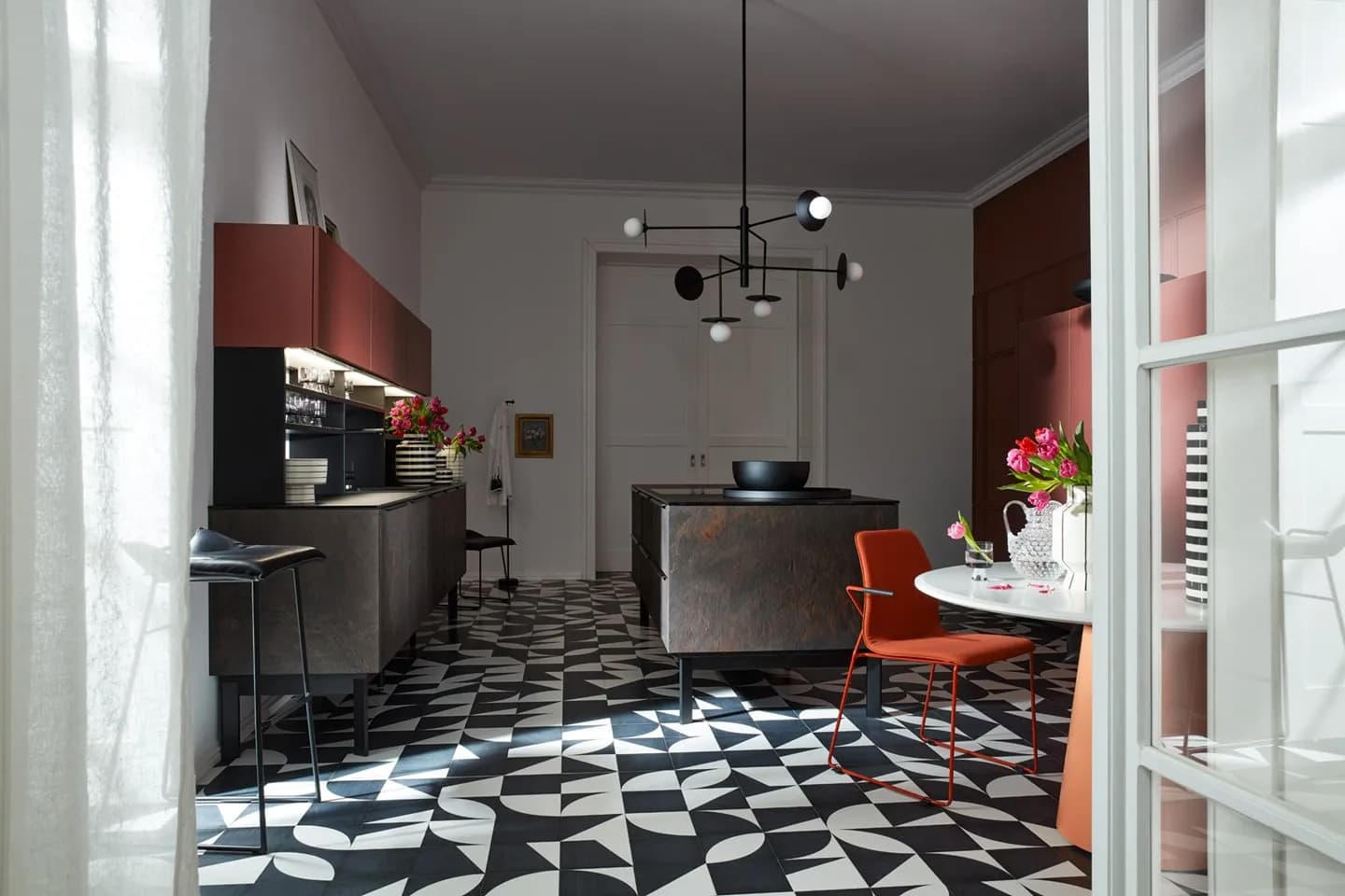 URBANE EXTRAVAGANZ